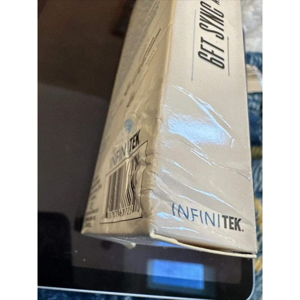 InfiniTek Lightening To USB-C Sync & Charge Cable iPhone In White 6 Feet NIB
